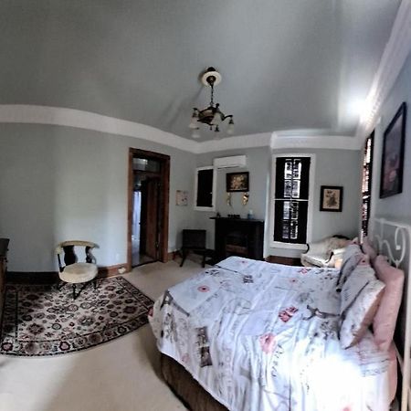 Bed and Breakfast Leslie Manor Glasgow Esterno foto
