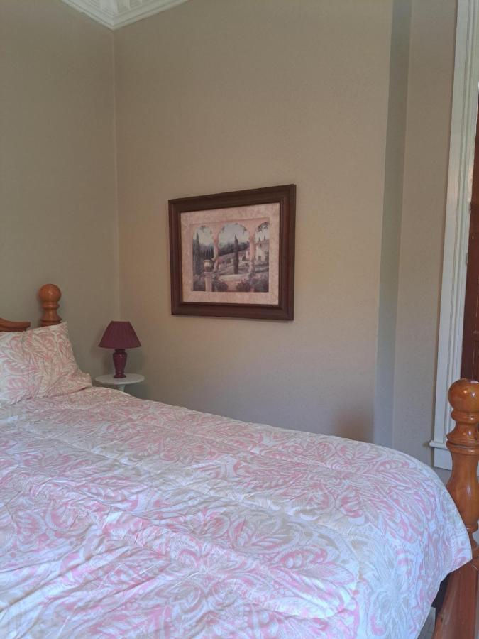 Bed and Breakfast Leslie Manor Glasgow Esterno foto