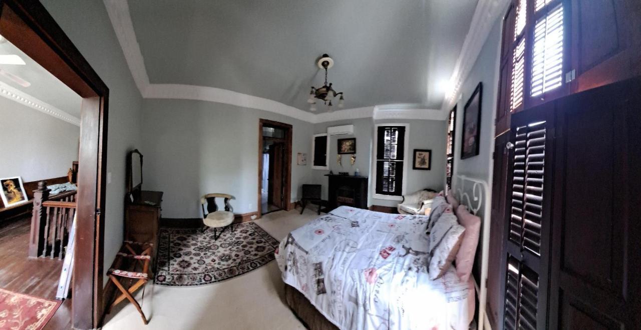 Bed and Breakfast Leslie Manor Glasgow Esterno foto